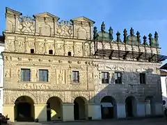 Town houses on the market square in Kazimierz Dolny