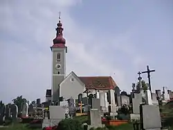 Sankt Oswald parish church and cemetery