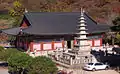 Beomeosa Seven Story Stone Pagoda is relatively recent addition and contains a Sari of the Buddha. The four corners of the base of the pagoda are guarded by stone sculptures of the Four Heavenly Kings. Beomeosa's museum sets behind the pagoda.
