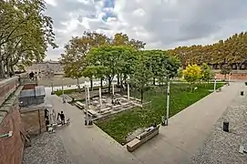 Port de la Daurade, a former river port converted into a recreational area.