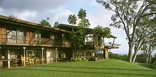 Makai (lower) elevation, from lawn