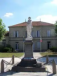World War I memorial and town hall