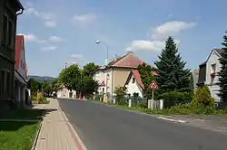 Main street with the municipal office
