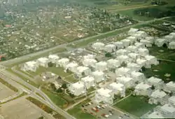 Arial view of Hundige, with the large grey buildings of the Askerød housing project.