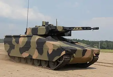 Lynx KF31 in Australian Army colours; the KF41 has been offered to Australia