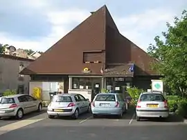 The town hall in Perrier