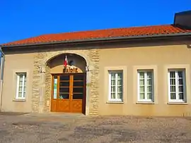 The town hall in Servigny-lès-Raville