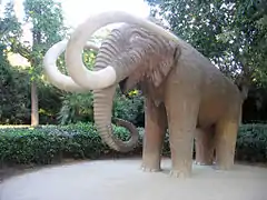 Mamut (1907), of Miquel Dalmau, Parc de la Ciutadella.