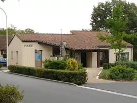 The town hall in Marthon