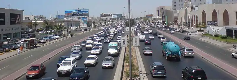 Right-hand traffic on Medina Road in Jeddah, Saudi Arabia