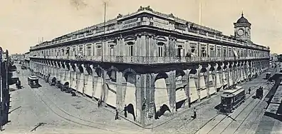 Plaza del Vapor showing the Calle Galiano at the corner of Calle Reina