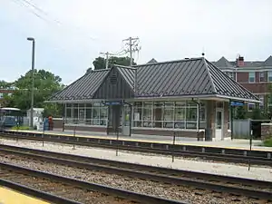 Mont Clare Metra station located near Grand Avenue and Sayre Avenue.