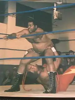 Mr. Excellent vs Pistol Pez Whatley sunset flip