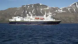 National Geographic Explorer in Longyearbyen