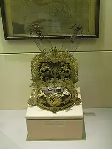 Gilded metal hat, Nguyễn dynasty, 19th-early 20th century. Object for worship