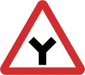 B6: Y-junction ahead