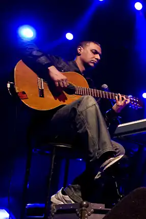 Nitin Sawhney performing in Lisbon, 24 February 2009