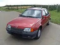 Opel Kadett sedan (1985–1989)