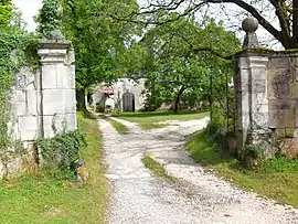Entrance of the château d'Ourches