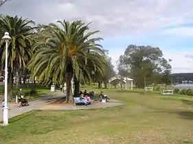 Foreshore walk, viewing south
