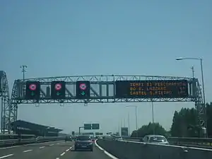 Dynamic traffic signs on an Autostrada