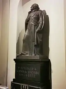 Monument to bishop Władysław Bandurski in the Vilnius Cathedral crypt (1938)
