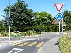 Crosswalk before a roundabout, Switzerland