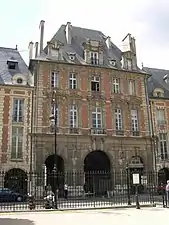 Pavillon du Roi, South