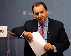 Journalist Ron Suskind speaking at a Chatham House event