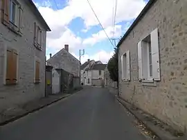 The main road in Noisy-sur-École