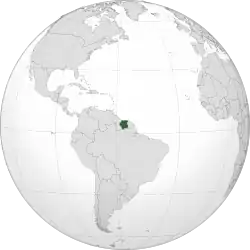 Location of Suriname (dark green)in South America (grey)