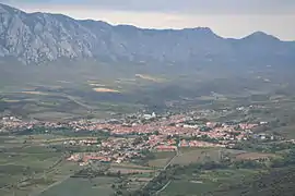 Saint-Paul-de-Fenouillet, seen from the trail of Saint-Martin