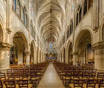 The nave, facing the choir and apse