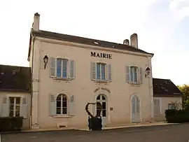 The town hall in Saint-Valentin