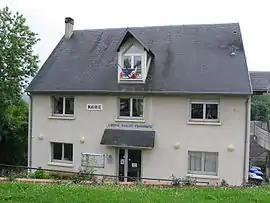 The town hall in Sainte-Aulde