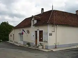 The town hall in Sauzelles