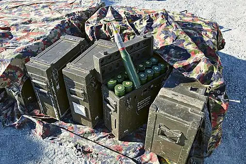 35&nbsp;mm round and packaging