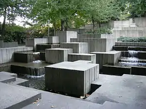Freeway Park Fountain (Seattle, Washington, USA), 1976, by Lawrence Halprin
