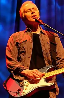 Fontayne performing in 2022