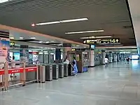 Line 2 concourse