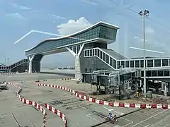 SkyBridge connecting Terminal 1 with T1 Satellite Concourse