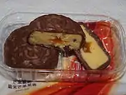 Mango jam with crispy rice flavored mooncakes