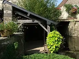 The washing house in Saint-Jean-sur-Erve