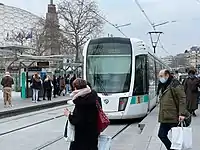 A tram on line 3a passes the Parc des Expositions at Porte de Versailles