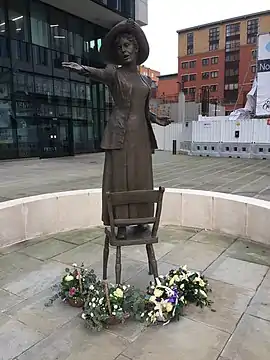 Statue of Emmeline Pankhurst