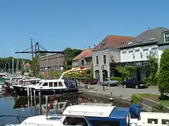 Front view of the inner harbour of Steenbergen