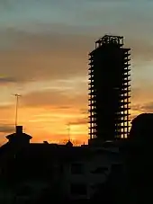 Szkieletor at nighttime in 2008