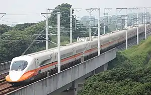 A THSR 700T train in September 2013