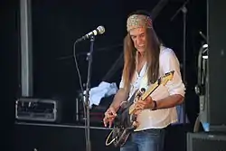 Le Tekrø performing in 2012