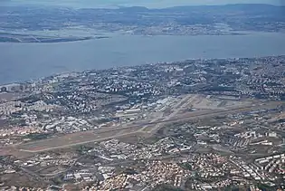 Take off of S4 467 LIS-FNC, July 11, 2011 (5939962876).jpg